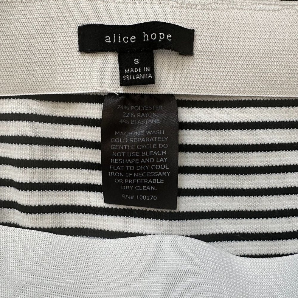 Alice Hope Black & White Stripe Mini Skirt Stretchy Elastic Women's Size Small - Picture 4 of 4